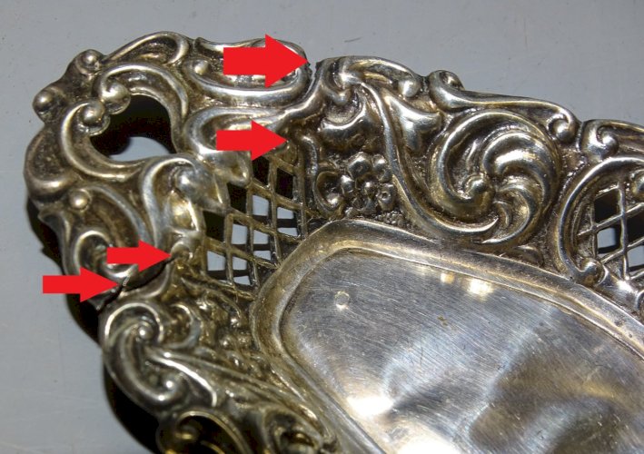 -2 PETITES COUPELLES  ARGENT 925e Poinçons ANGLAIS dont LION Contrôlé Cygne   D