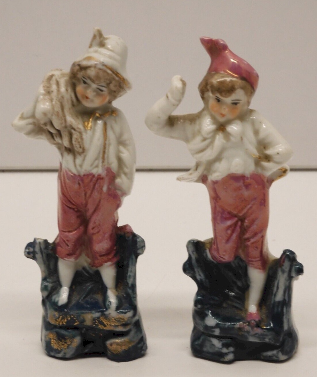 Paire sujets miniature Objet de vitrine Biscuit Polychrome