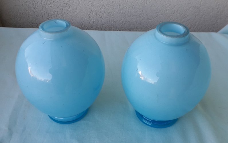 2 Pieds de lampes en opaline