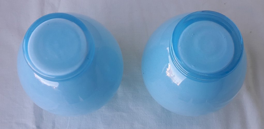 2 Pieds de lampes en opaline