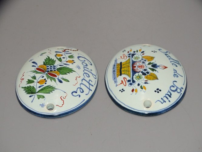 -2 PLAQUES DECORATIVES de PORTE FAÏENCE ST ROMAIN TOILETTES & SALLE de BAIN    D