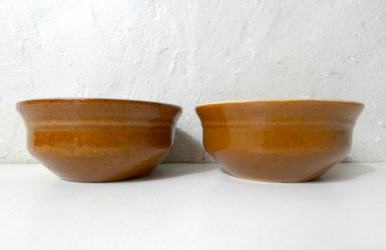 2 plats à four en grès vernissé vintage