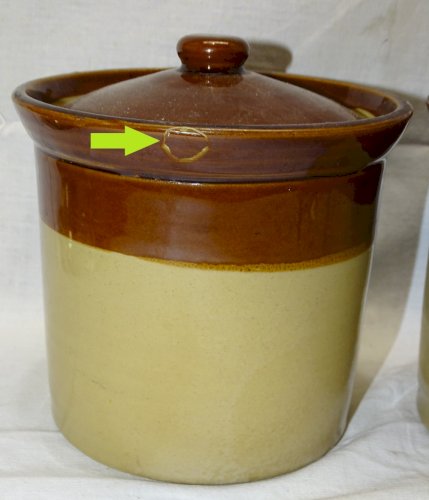 -2 POTS COUVERTS EN GRES ANGLAIS OZEN AND PROOZER MICROWAVE AND DISHWATER déco D