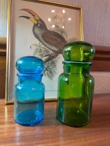 2 vintage apothecary jars