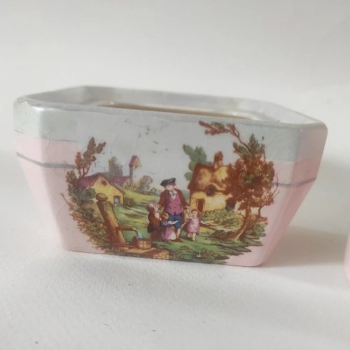 2 pots en porcelaine Anglaise, Lancaster Sandland, Hanley England