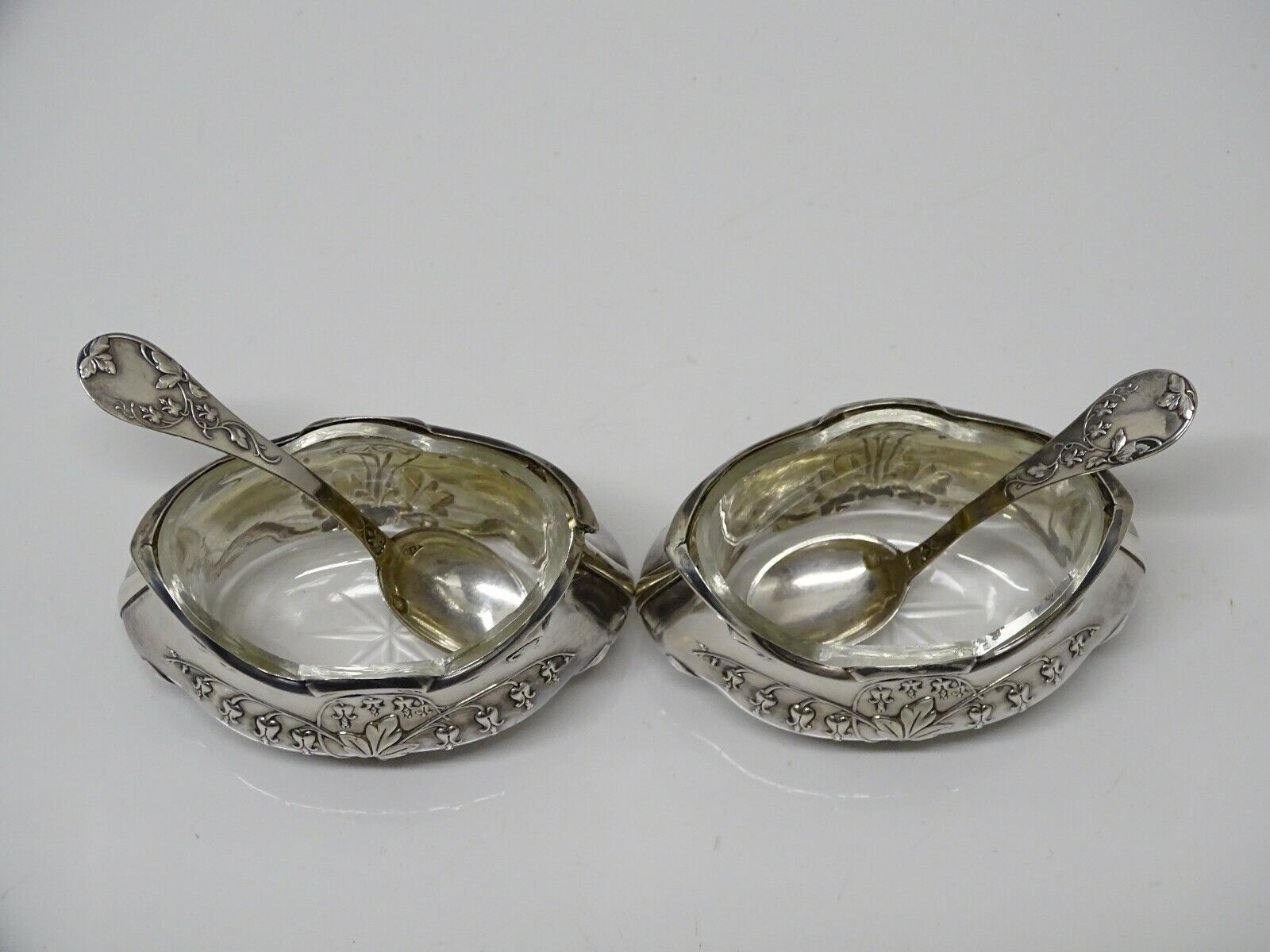 2 Salerons Anciens En Cristal Et Argent Minerve Vermeil – Avec Leurs Cuillères – Orfèvre LG – Service à Sel Vintage