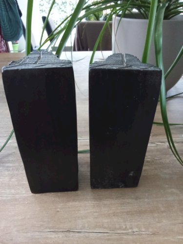 2 serre livre statuettes aficaine bois eben 1homme 1 femme 