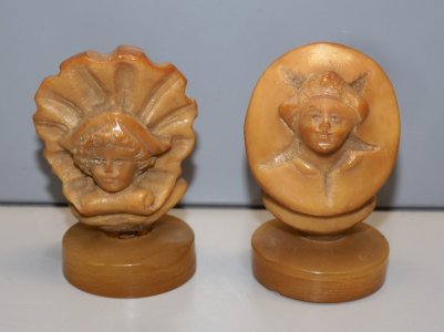 - 2 SUBJECTS ANCIENT COROZO FIGURINES ON BASE HARLEQUIN CHARACTERS? DISPLAY CASE D