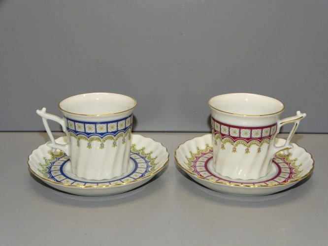 -2 SUPERBES PETITES TASSES & LEURS SOUCOUPES PORCELAINE HARTPORZELAN GERMANY   D