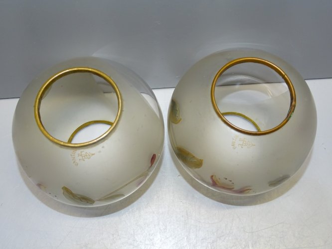 -2 SUPERBES PETITS GLOBES LAMPE A PETROLE Marqués PANTIN lettres OR (No LEGRAS)D