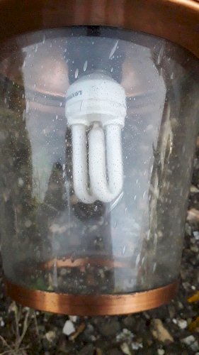 2 suspensions en métal cuivré et verre