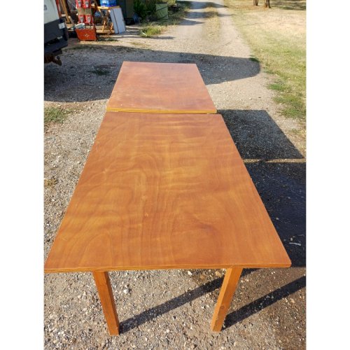 2 Tables dAppoint en Pin