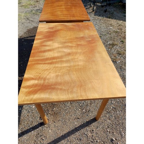 2 Tables dAppoint en Pin