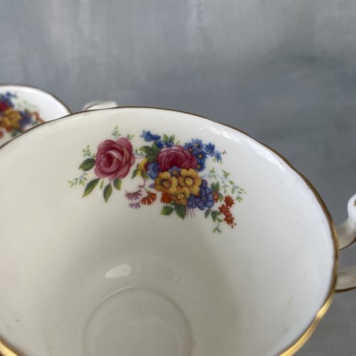 2 tasse à thé porcelaine anglaise Majesty the queen PARAGON Rockingham (vert)