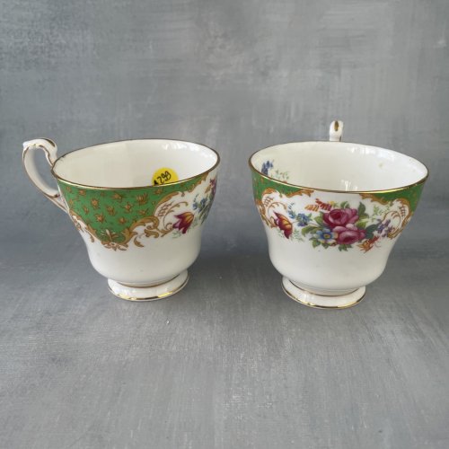 2 tasse à thé porcelaine anglaise Majesty the queen PARAGON Rockingham (vert)