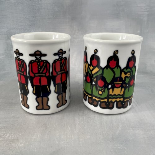 2 tasses mug MARC TETRO Canada Danesco motif Police montée canadienne et indiens