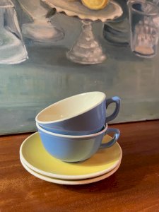 2 vintage Villeroy and Boch cups