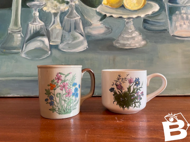 2 tasses vintage grès fleuri