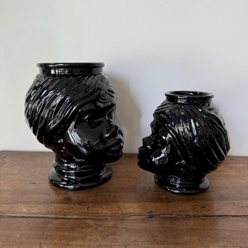 2 têtes en verre représentant des Maures dans le goût de Fornasetti XXe M3539