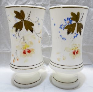 -2 VASES OPALINE de CRISTAL XIXe décor FLORAL PEINT  AVEC USURES  COLLECTION  D