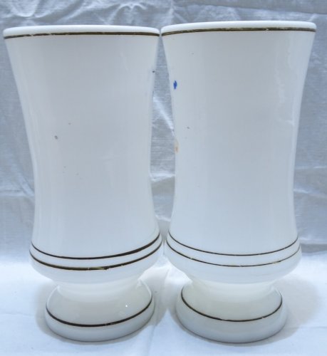 -2 VASES OPALINE de CRISTAL XIXe décor FLORAL PEINT  AVEC USURES  COLLECTION  D
