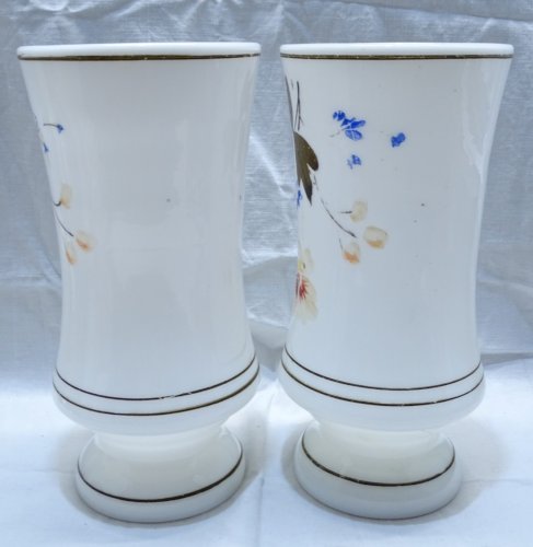 -2 VASES OPALINE de CRISTAL XIXe décor FLORAL PEINT  AVEC USURES  COLLECTION  D