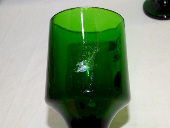 -2 VERRES A PIED VERRE VERT DOM CAFE BENEDICTINE COLLECTION VITRINE BISTROT    D