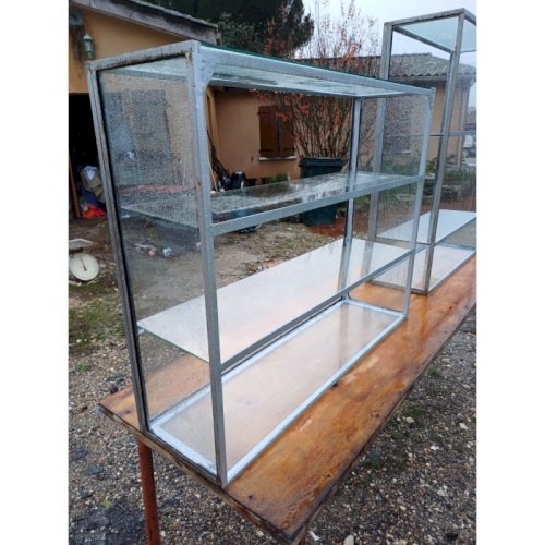 2 Vitrines Industrielles en Fer Et Verre