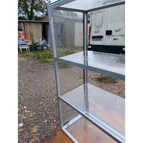 2 Vitrines Industrielles en Fer Et Verre