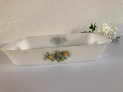 20⚜️ Vintage Rectangular Bakeware Arcopal France Fruit Decor Opal Glass