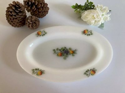 20⚜️ Vintage Opal Glass Oval Plate Arcopal France Fruit Design