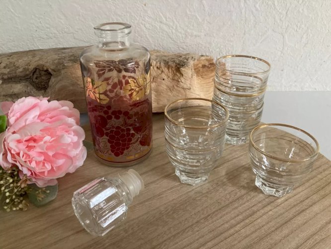 20⚜️ Ancienne Bouteille Carafe à Liqueur en Verre Avec 6 Verres Vintage