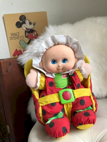 20⚜️ Ancienne Peluche Poupée Doudou Avec Porte Bébé Playskool Coccinelle