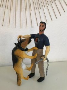 21 ⚜️  Figurine Action Man Avec le Chien Année 1999 Hasbro Hauteur 30 Cm