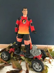 21 ⚜️ Jouet Action Man Skateboard Extrême + Figurine Hasbro