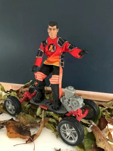 21 ⚜️ Jouet Action Man Skateboard Extrême + Figurine Hasbro