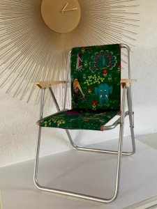 22 ⚜️ Vintage Folding Child's Camping Chair