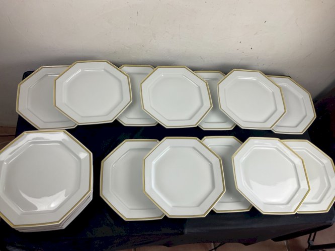 22 grande assiettes porcelaine de limoges COQUET modèle lotus filets cloisonnés