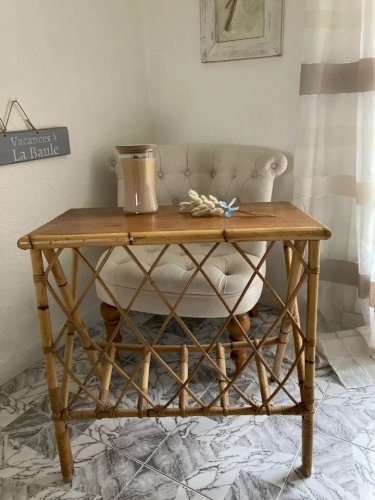 22 ⚜️ Jolie Sellette Bureau en Osier Rotin Vintage