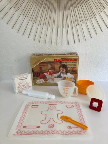 22 ⚜️Jouet Dinette La petite Pâtissière Tuppertoys  / Tupperware Vintage Complet