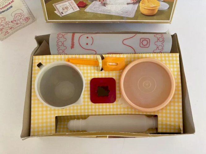 22 ⚜️Jouet Dinette La petite Pâtissière Tuppertoys  / Tupperware Vintage Complet