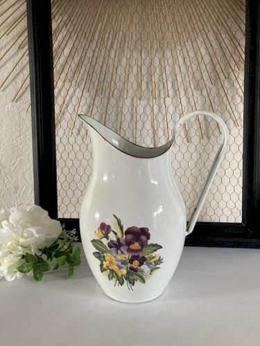225⚜️ Ancien Broc Pichet en Tôle Émaillée Décor Fleurs Hauteur 25,5 Cm A Rémail