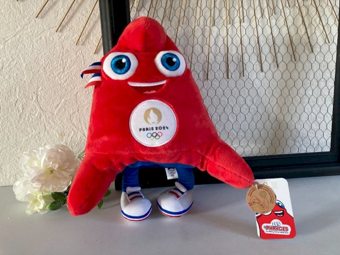 225⚜️ Grande Peluche Mascotte La Phryge Jeux Olympiques Jo Paris 2024 Neuve