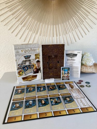 225⚜️Jeu de Société Harry Potter Le Jeu de Cartes Stratégique Top Trumps Complet