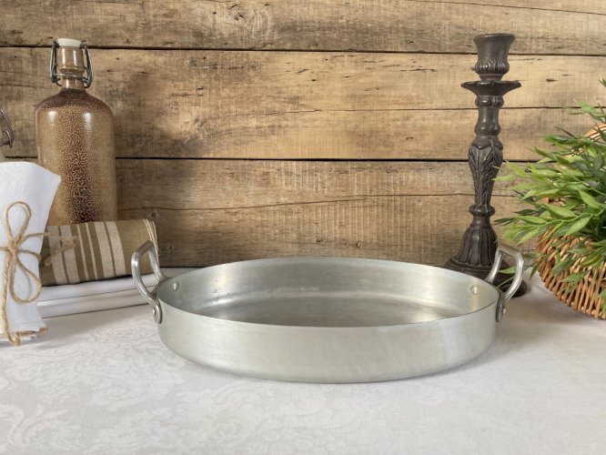 226⚜️ Ancien Plat Ovale Le Trèfle en Aluminium Longueur 35 Cm Vintage