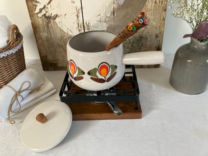 226⚜️ Ancien Service à Fondue Caquelon en Fonte Émaillée Décor Fleurs Vintage