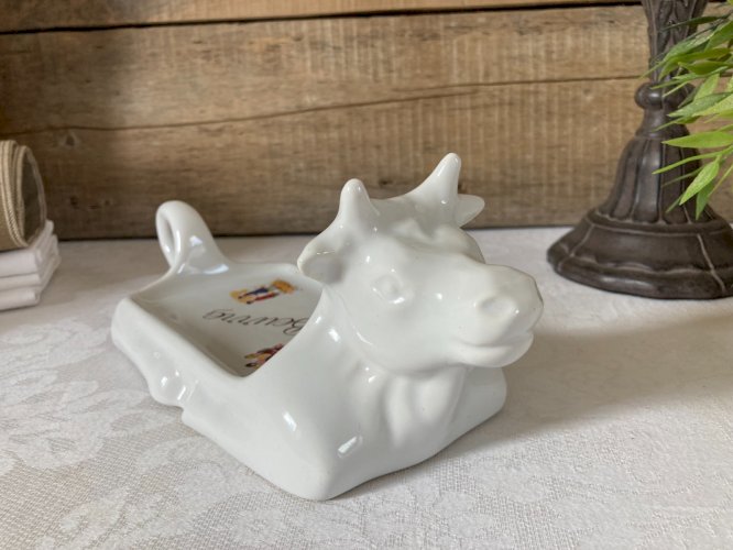 226⚜️ Déco Beurrier en Porcelaine Veritable en Forme de Vache Revol France