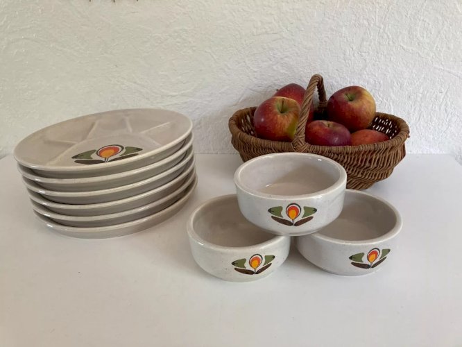 23 ⚜️ Ancienne Assiettes à Fondue Louisiane Faïence de St Amand France Vintage