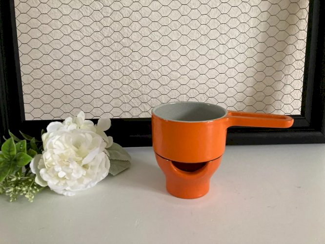 23 ⚜️ Petit Service à Fondue Castirone France Couleur Orange en Fonte Vintage