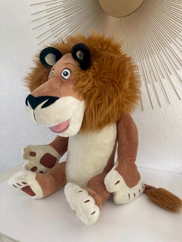 24⚜️ Grande Peluche Doudou Madagascar 2 Gipsy Le Lion Alex Hauteur 55 Cm Assis